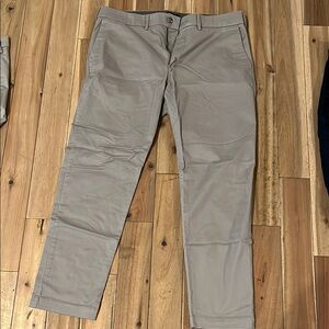 Express Men's Gray Chino Pants